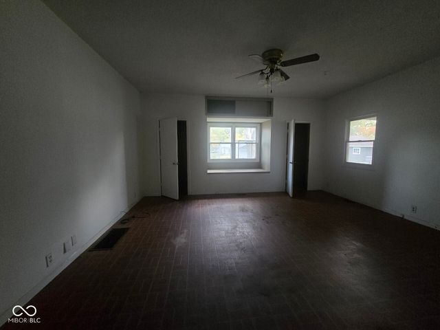 2228 S 8th Street, Terre Haute, IN 47802