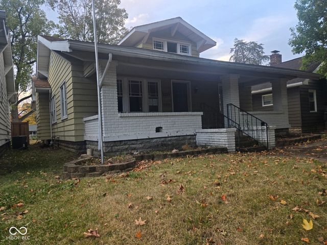 2228 S 8th Street, Terre Haute, IN 47802