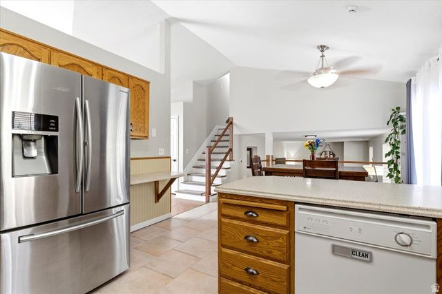 3172 N MOUNTAIN RD, North Ogden, UT 84414