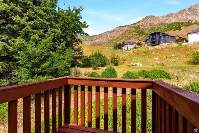 3172 N MOUNTAIN RD, North Ogden, UT 84414