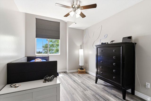 3172 N MOUNTAIN RD, North Ogden, UT 84414