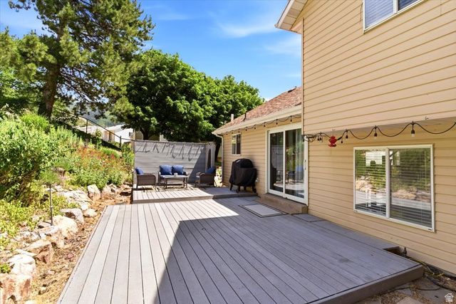 3172 N MOUNTAIN RD, North Ogden, UT 84414