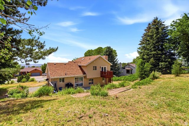 3172 N MOUNTAIN RD, North Ogden, UT 84414