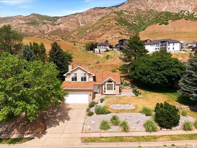 3172 N MOUNTAIN RD, North Ogden, UT 84414