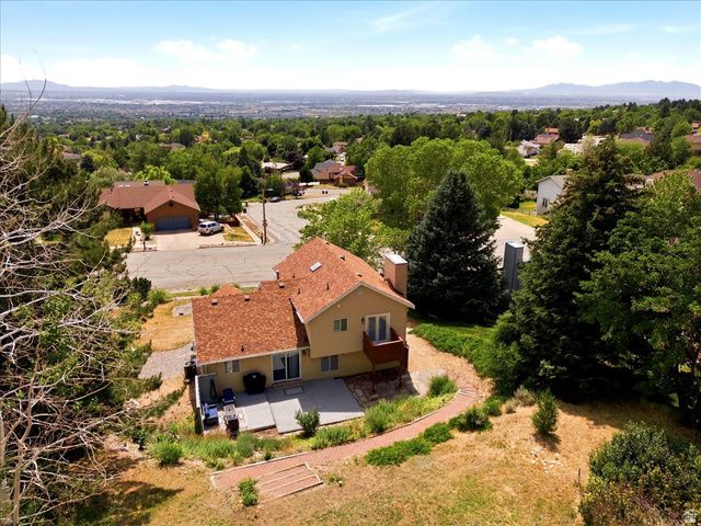 3172 N MOUNTAIN RD, North Ogden, UT 84414