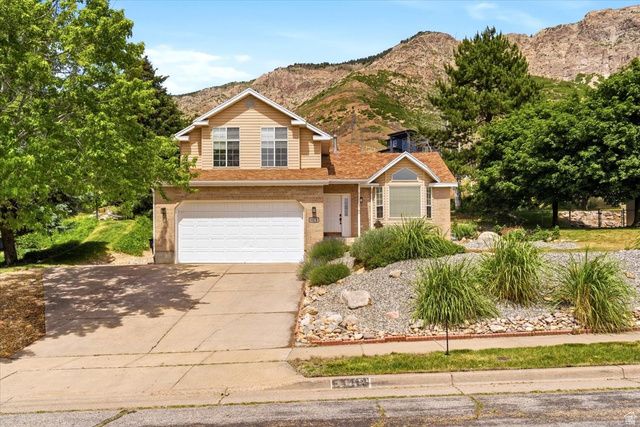 3172 N MOUNTAIN RD, North Ogden, UT 84414