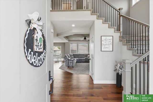 915 Elm Circle, Springfield, NE 68059