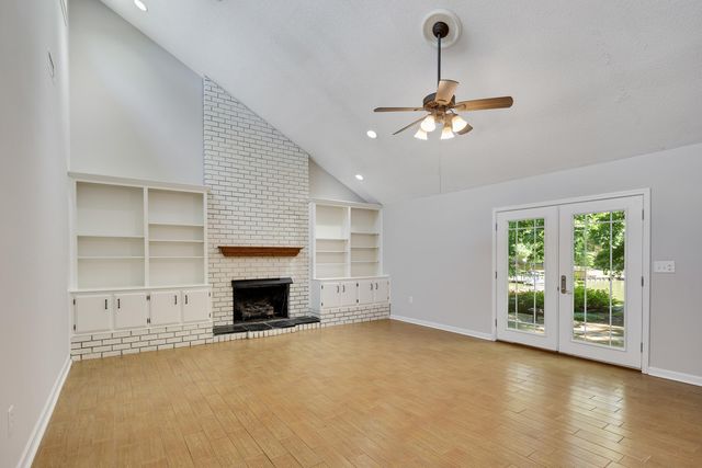 166 VIKING DR, Memphis, TN 38018