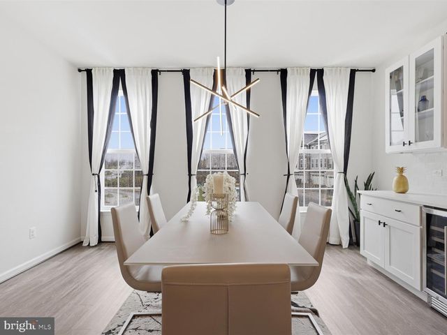 8280 CLAY LN, Manassas, VA 20110