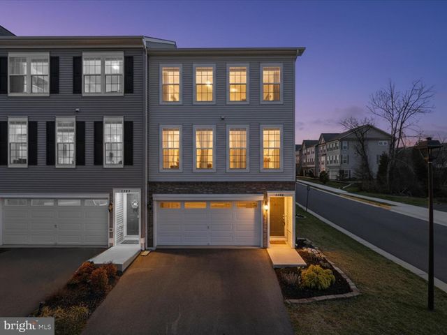 8280 CLAY LN, Manassas, VA 20110