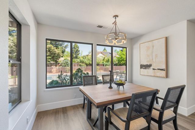 819 Falcon Ave, Davis, CA 95616