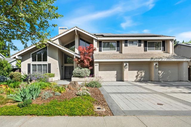 819 Falcon Ave, Davis, CA 95616
