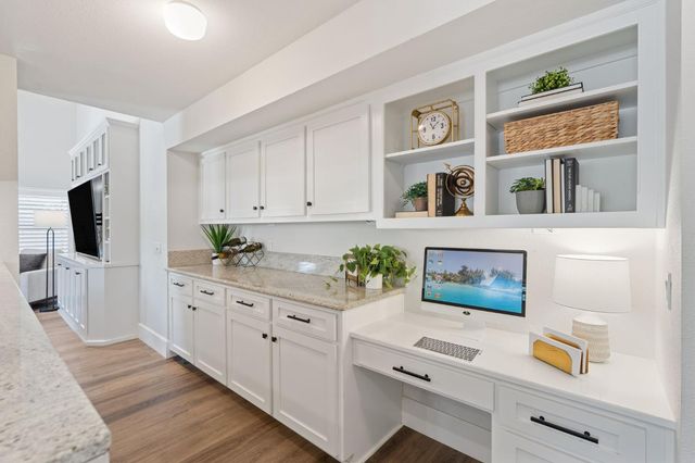 819 Falcon Ave, Davis, CA 95616