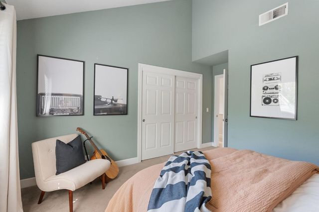 819 Falcon Ave, Davis, CA 95616