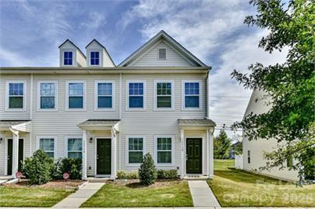 13732 Calloway Glen Drive, Charlotte, NC 28273