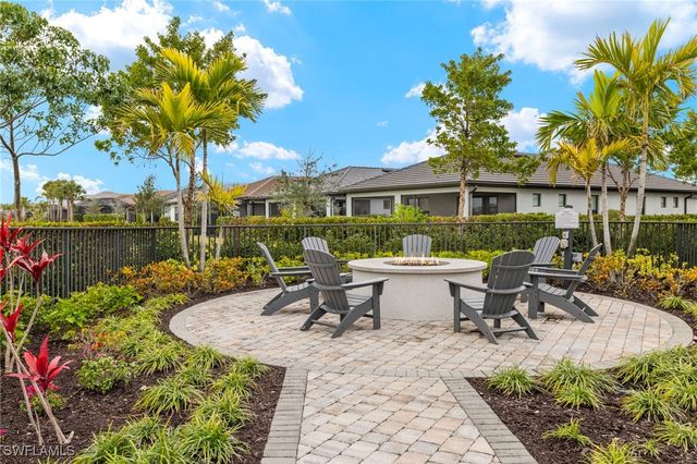 2170 Yellowfin CIR, Naples, FL 34114