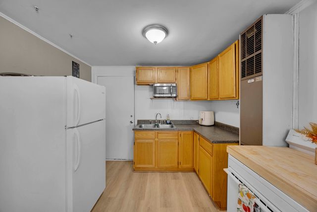 3333 Union Avenue, Steger, IL 60475