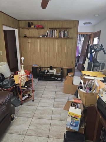 1108 W Zedler LANE, Mequon, WI 53092