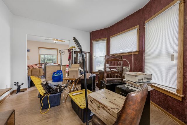 1722 Ellis Blvd NW, Cedar Rapids, IA 52405