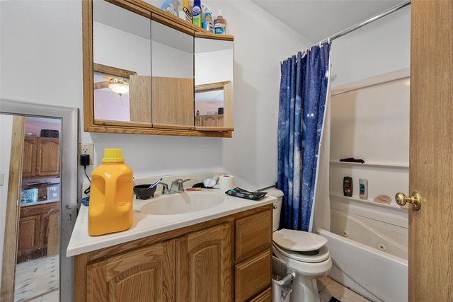1722 Ellis Blvd NW, Cedar Rapids, IA 52405