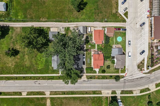 1722 Ellis Blvd NW, Cedar Rapids, IA 52405