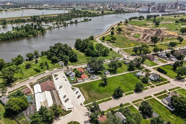 1722 Ellis Blvd NW, Cedar Rapids, IA 52405