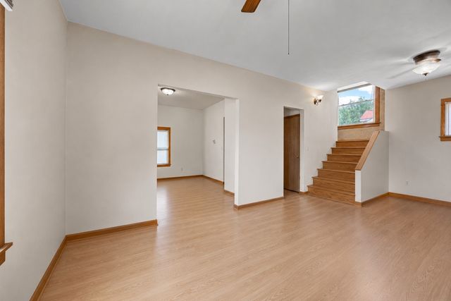 1722 Ellis Blvd NW, Cedar Rapids, IA 52405
