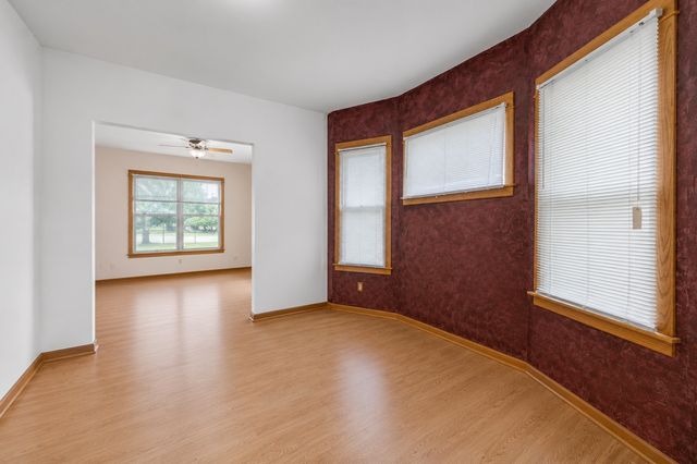 1722 Ellis Blvd NW, Cedar Rapids, IA 52405