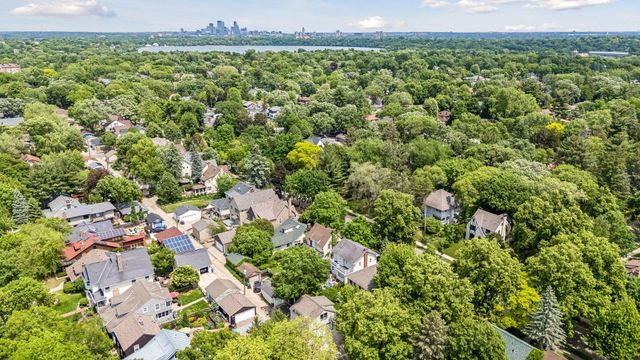 5256 Vincent Avenue S, Minneapolis, MN 55410