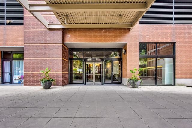 1530 S State Street 917, Chicago, IL 60605