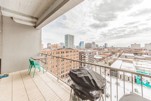 1530 S State Street 917, Chicago, IL 60605