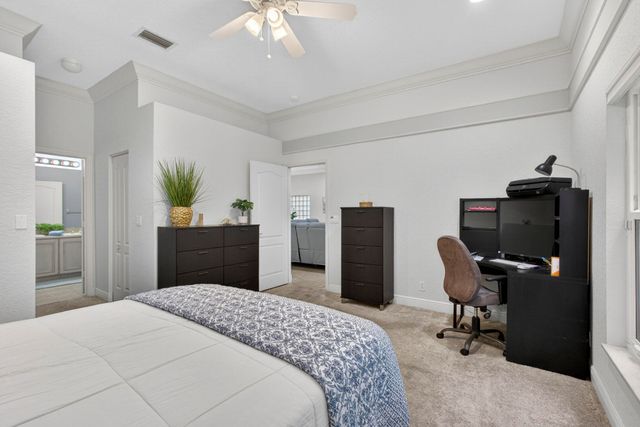 118 Kensington Way, Royal Palm Beach, FL 33414