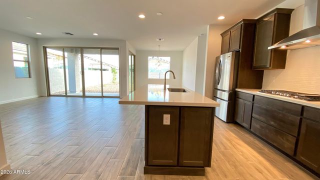 9824 E Satellite Drive, Mesa, AZ 85212