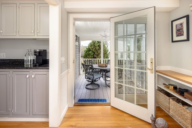 7 Mattakiset Rd, Mattapoisett, MA 02739