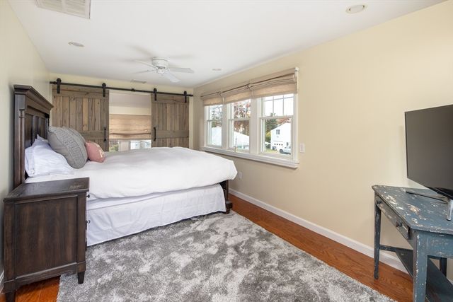 7 Mattakiset Rd, Mattapoisett, MA 02739