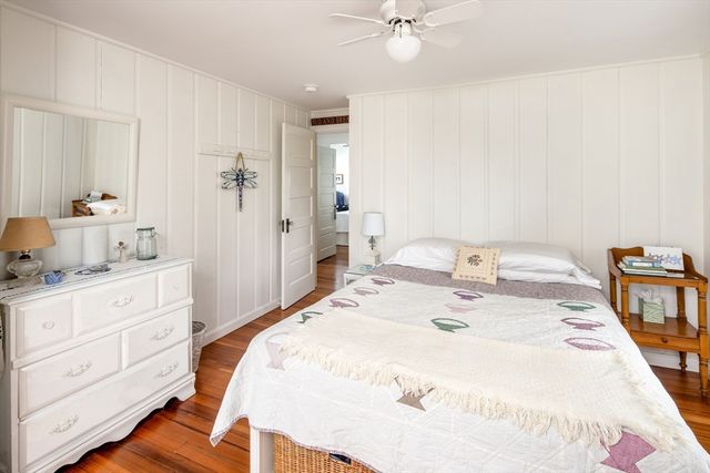 7 Mattakiset Rd, Mattapoisett, MA 02739