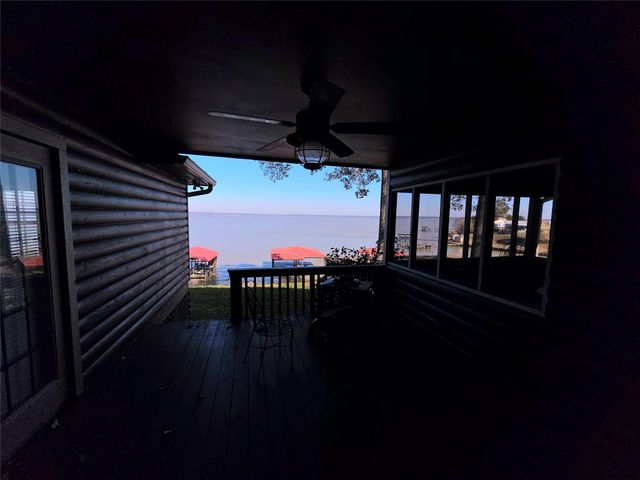 221 Kokomo Run, Point Blank, TX 77364