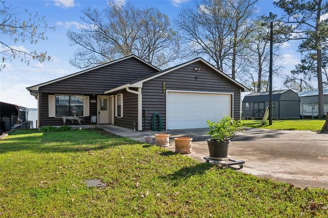 221 Kokomo Run, Point Blank, TX 77364