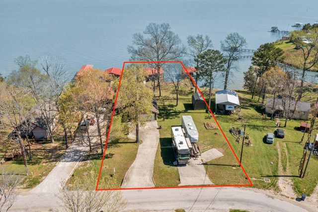 221 Kokomo Run, Point Blank, TX 77364