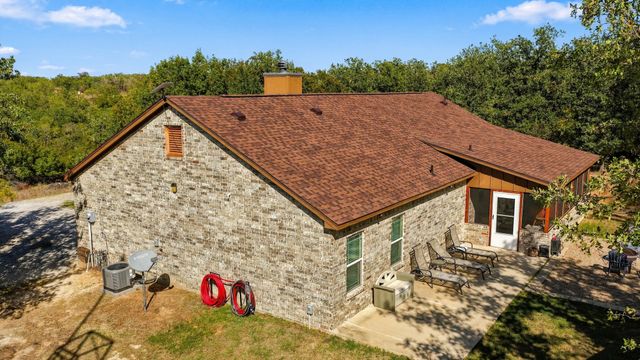 136 N Bronco Court, Springtown, TX 76082