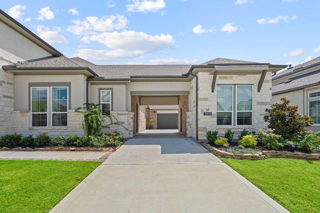 10830 White Mangrove Drive, Cypress, TX 77433