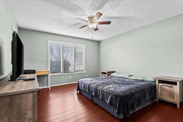 2102 Longhorn Drive, Levelland, TX 79336