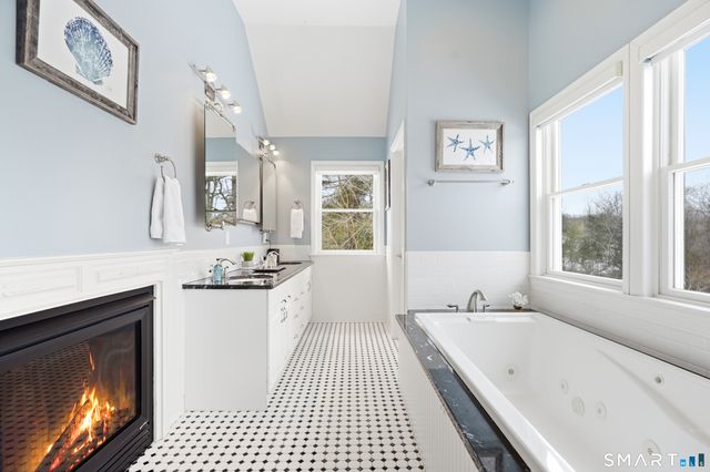 74 Black Rock Turnpike, Redding, CT 06896