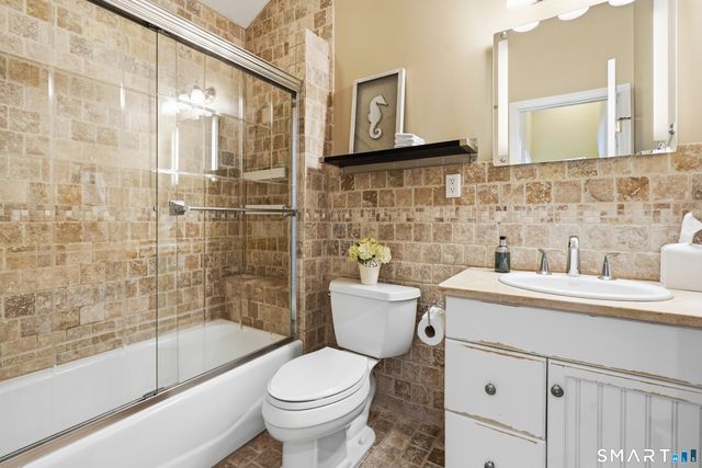 74 Black Rock Turnpike, Redding, CT 06896