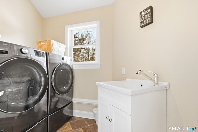 74 Black Rock Turnpike, Redding, CT 06896