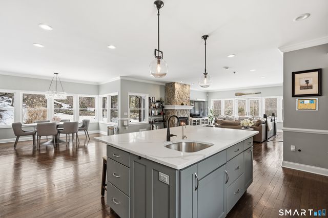 74 Black Rock Turnpike, Redding, CT 06896