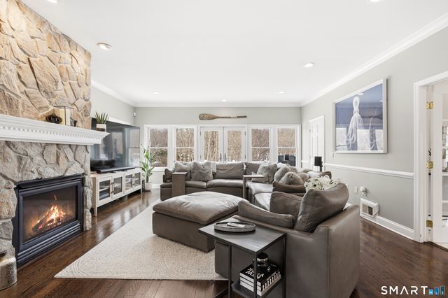 74 Black Rock Turnpike, Redding, CT 06896