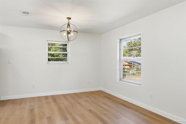 3520 Tide Dr, Pensacola, FL 32504