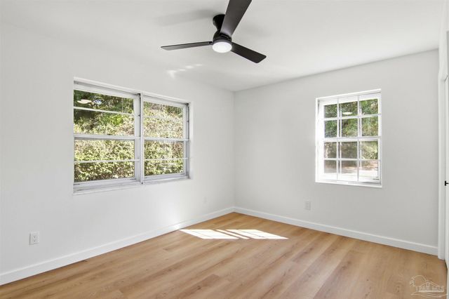 3520 Tide Dr, Pensacola, FL 32504