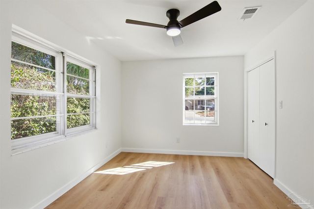 3520 Tide Dr, Pensacola, FL 32504